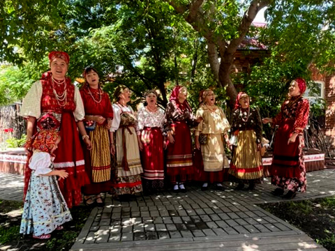 Студия «Сею-вею» участники творческой встречи «Александровская берёза»