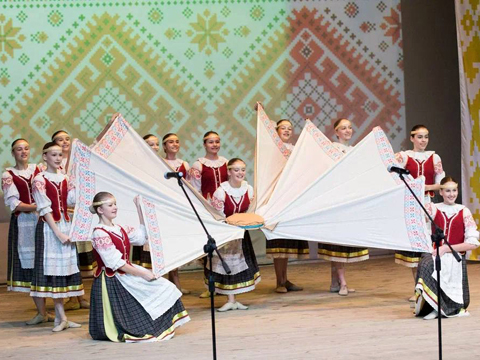 «Девчата» - участники гала-концерта фестиваля «В гостях у Лявонихи»!