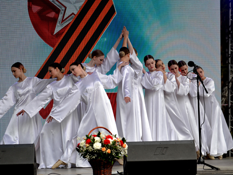 С праздником Победы!