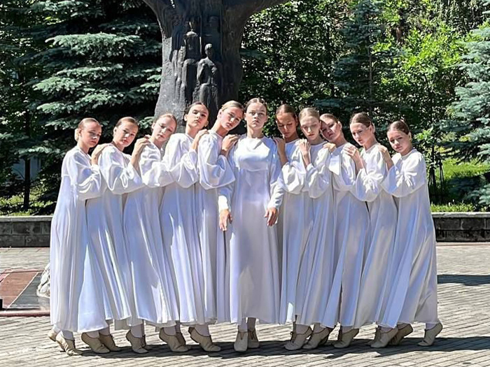 Вечная благодарность героям за нашу мирную и счастливую жизнь!