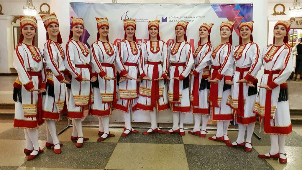 "Девчата"_"Сибирская карусель"