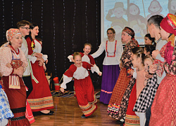 Рождественский праздник прошёл шумно и весело!
